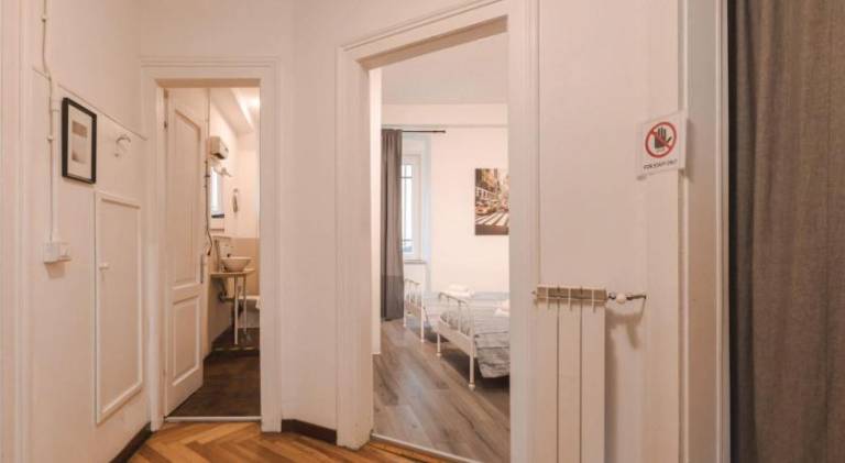 Rental apartment with jacuzzi — photo 4