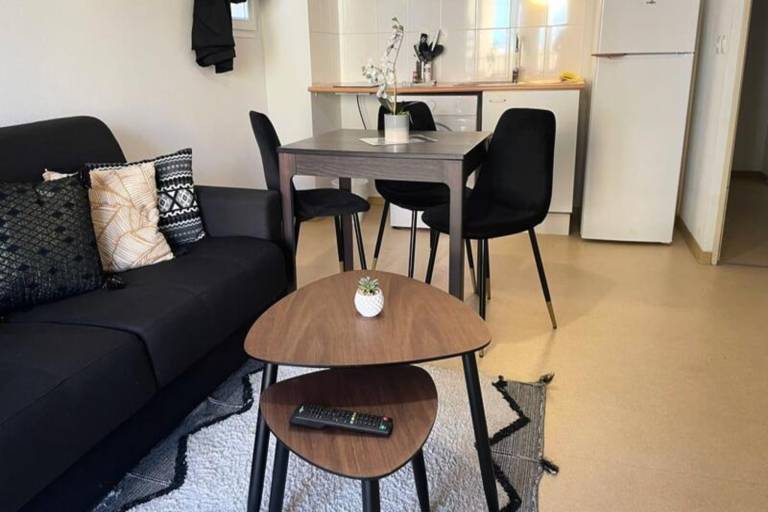 Holiday apartment with patio — photo 2