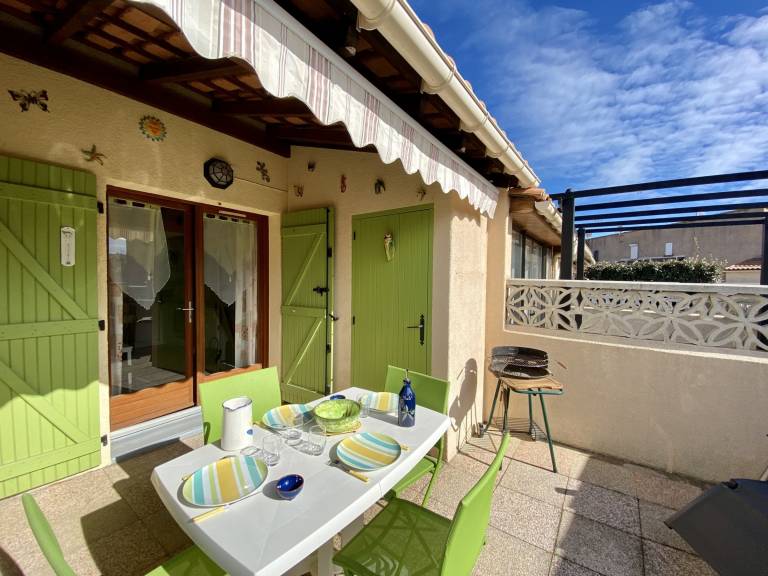 Villa with grill — photo 2