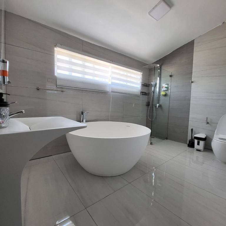 Luxury Smart Mansion 11000 sqft With Heat Pool 7BR — photo 2