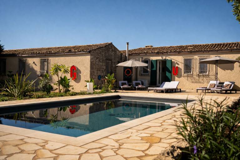 Fully equipped wonderful villa with garden, private pool & patio | Panoramic view | Pets are welcome — photo 2