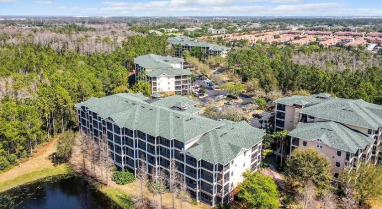 3BR Resort Condo near Disney - Resort Pool and Hot Tub — photo 4