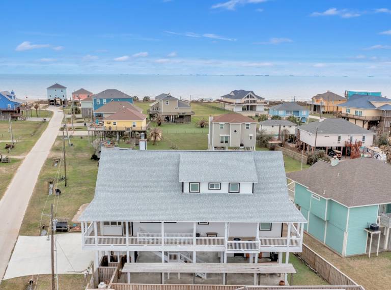 Vacation home with garden & grill | Beach view — photo 5