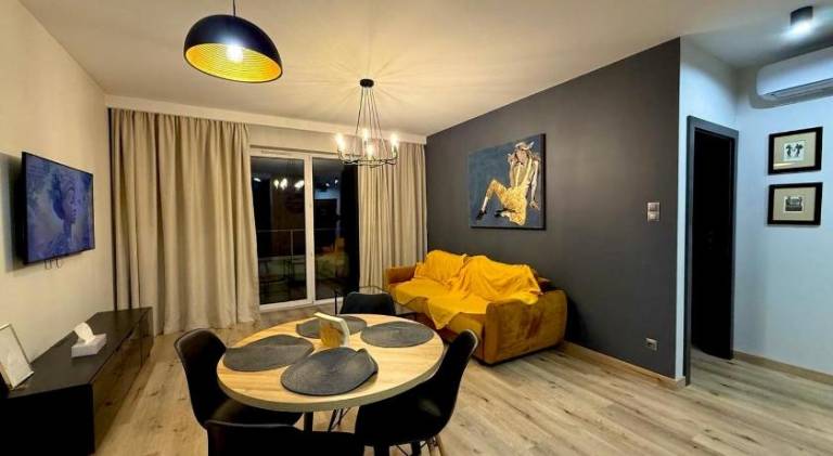 Rental apartment with terrace — photo 2
