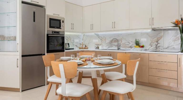 Fully equipped wonderful villa with garden, patio & private pool | Perfect for remote work | Dogs allowed — photo 4