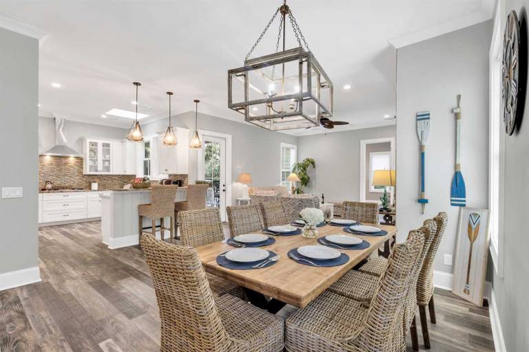 Fully equipped spacious vacation home with barbeque | Beach nearby | Dogs allowed — photo 5