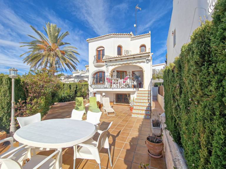 Holiday Home 'Isabel' with Sea View, Wi-Fi and Air Conditioning in Mora
