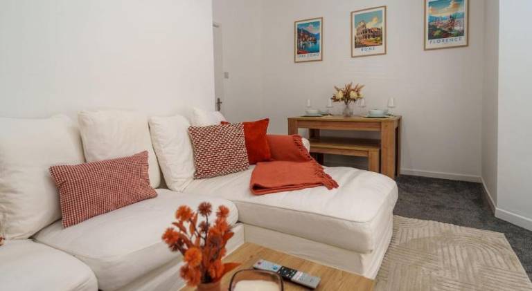 Apartment with 1 room for 4 persons — photo 2