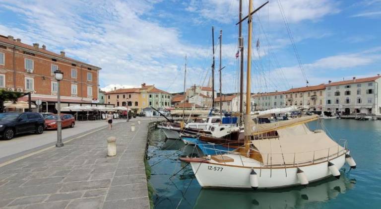 Rental apartment with 1 room for 2 persons in Izola