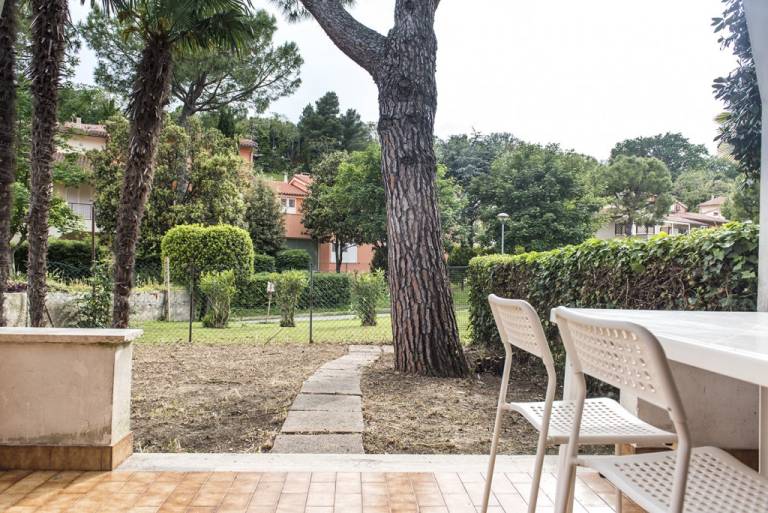 Family-oriented nice holiday apartment with yard | Next to the beach | Pets are welcome — photo 2