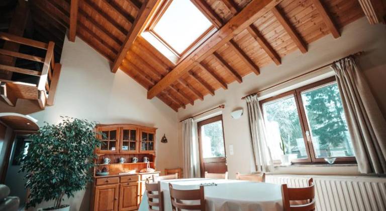 Chalet with 4 rooms for 10 persons — photo 2