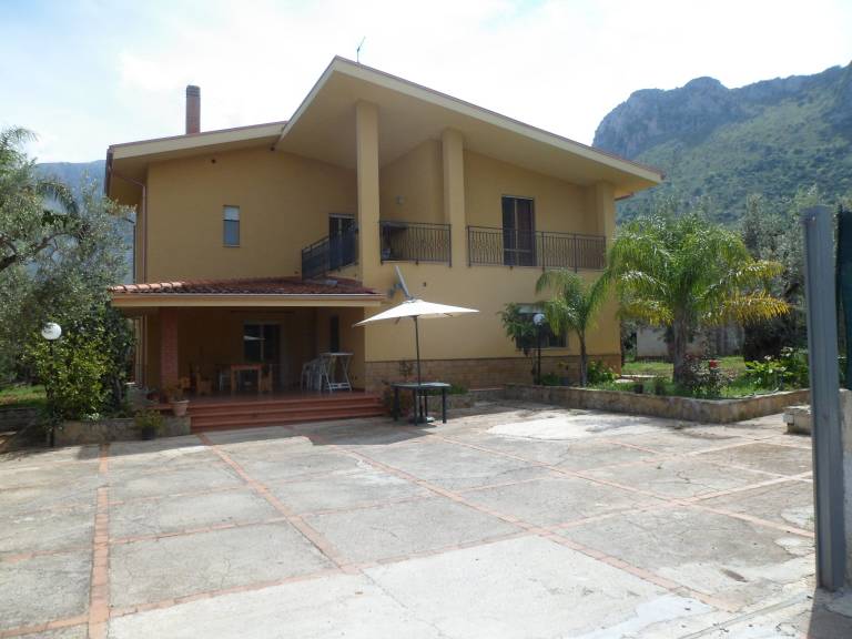 Villa Terrasini