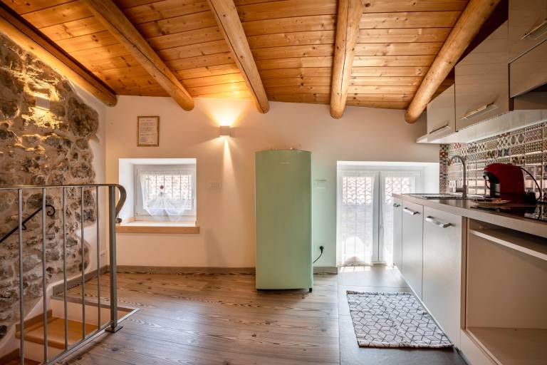 Holiday Apartment Gufo with Balcony, Shared Pool & Wi-Fi — photo 5