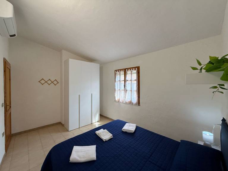 Apartment 'Casa Bougainville Cala D'Ambra' with Sea View, Wi-Fi & Air Conditioning — photo 5