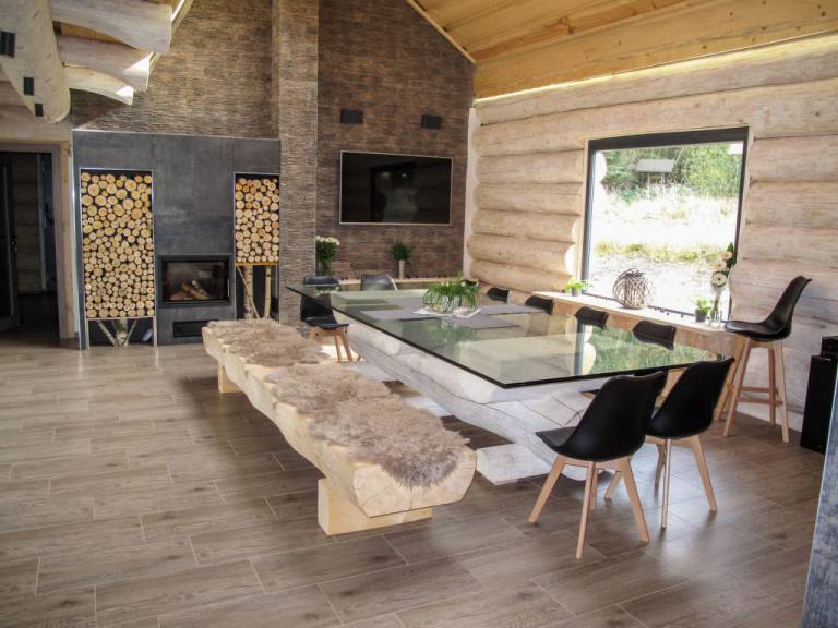     
kuća ∙ 17 gostiju ∙ 6 spavaće sobe
