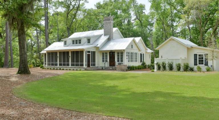 Vacation home with jacuzzi | Pet-friendly in Bluffton, SC