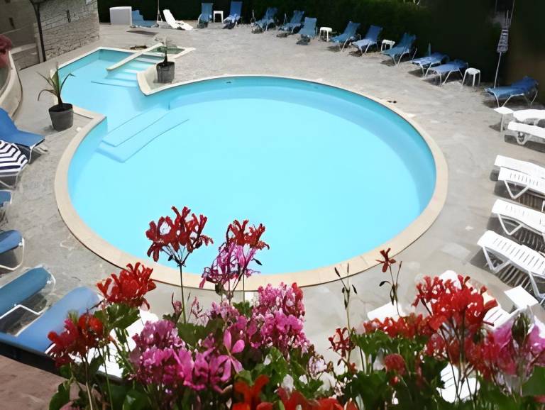 Hotel Le Clos De La Vouge in Dijon