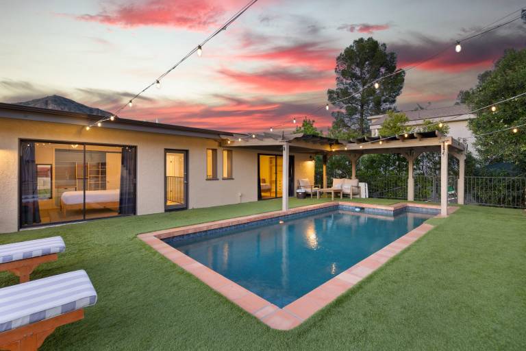 House Westlake Village