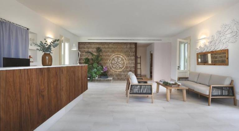 Wonderful serviced apartment with pool & yard | Pet-friendly — photo 2