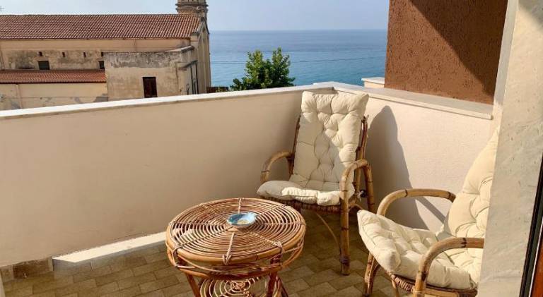 Apartment with 2 rooms for 5 persons — photo 3