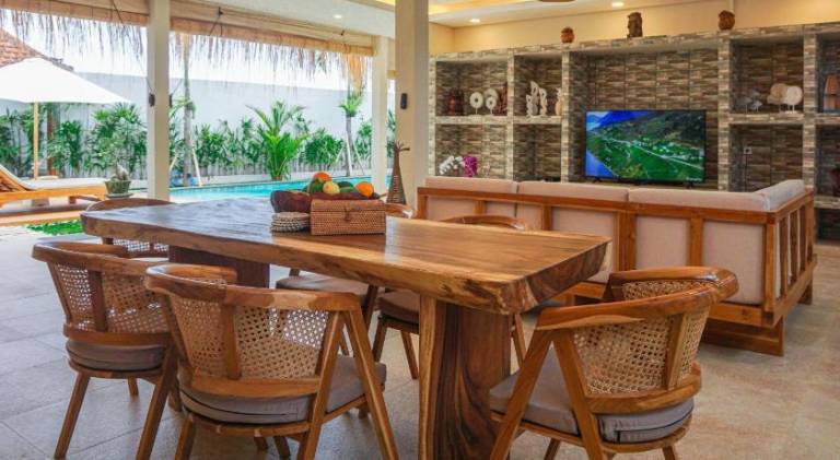 Villa with pool | Pets are welcome — photo 3