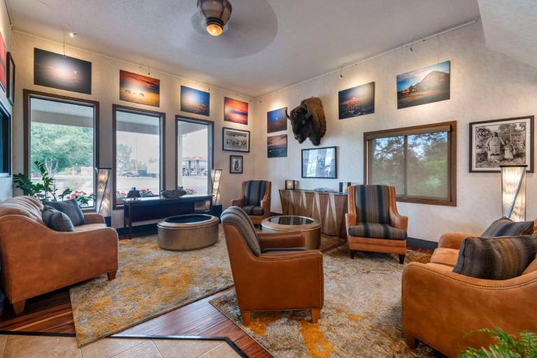 SureStay Plus by Best Western Buffalo — photo 2