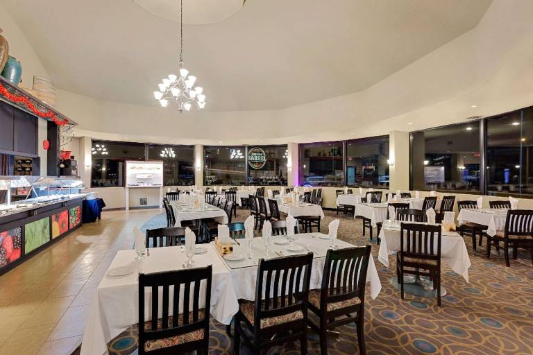 Ramada by Wyndham Kamloops — photo 3