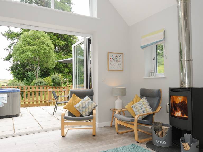 Family-friendly cottage with garden, hot tub & terrace | Beach view | Pets are welcome — photo 4