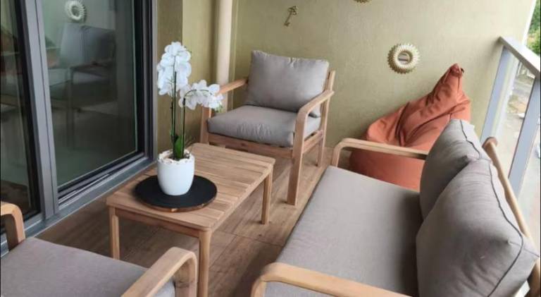Holiday apartment with terrace & pool — photo 4