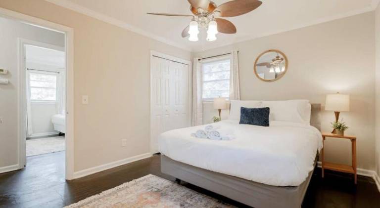 Ample vacation home | Good for workation | Pets are welcome in Columbia, GA