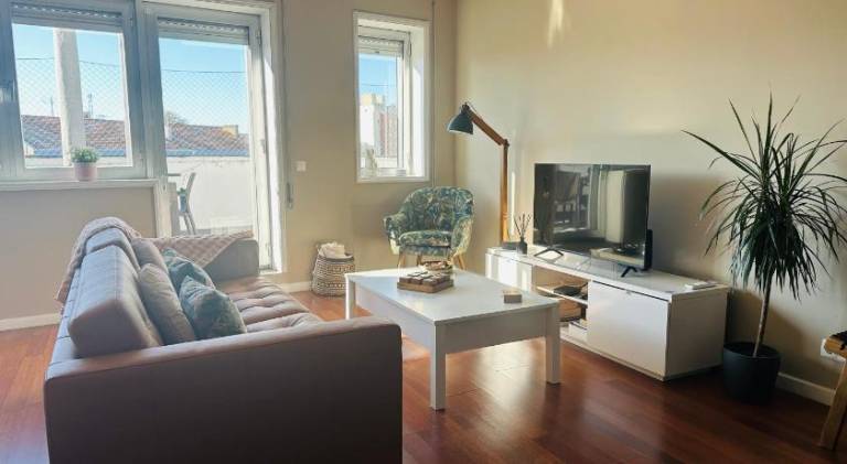 Rental apartment with patio & BBQ — photo 2