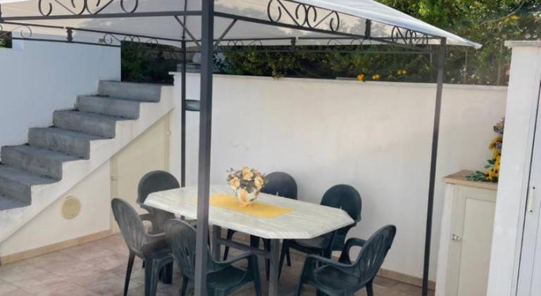 House with 2 rooms for 4 persons — photo 4
