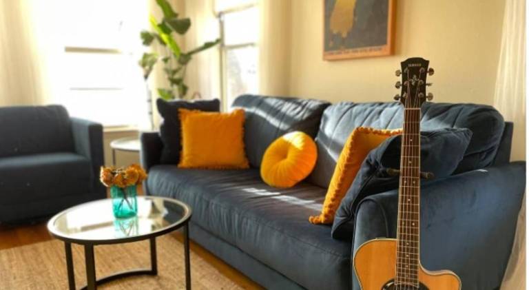 Creekside Artists Flat w Spa Tub & Garden! in Austin, TX