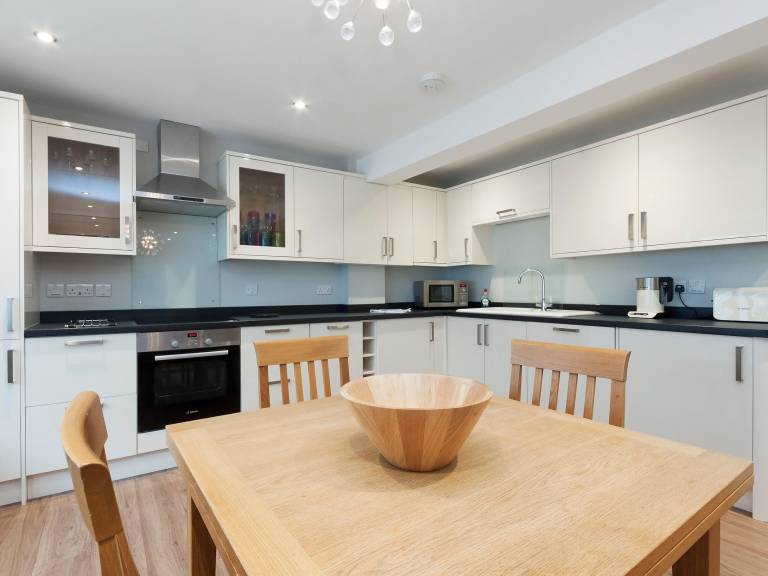 Child-friendly cottage with terrace | Pets allowed — photo 4