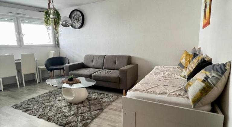 Rental apartment with 2 rooms for 9 persons — photo 2
