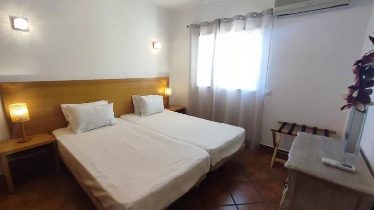Aparthotel Guia