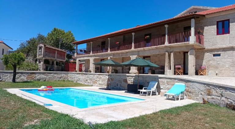 Apartment with pool, barbecue & terrace | Suitable for remote work in Braga