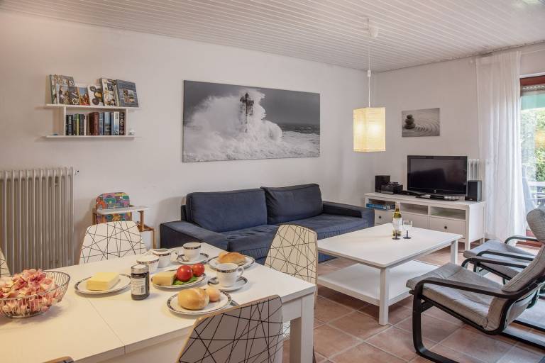 Einfach mal die Seele baumeln lassen: Der ruhige Standort dieser Ferien-Doppelhaushälfte lädt an lauen Sommertagen zum Relaxen ein. — photo 4