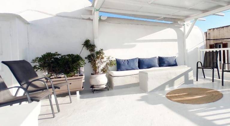 Fully equipped lovely vacation home with terrace | Suitable for remote work | Pet-friendly — photo 3
