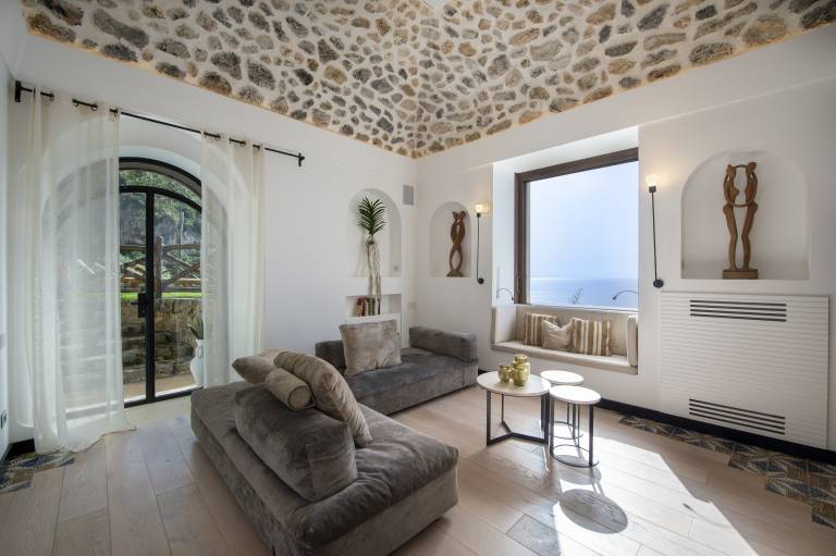 Family-oriented wonderful villa with patio, BBQ & jacuzzi | Panoramic view | Beach nearby | Pets allowed — photo 5