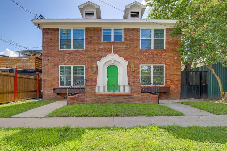 Pet-Friendly Houston Apt: Walk to Midtown! — photo 3