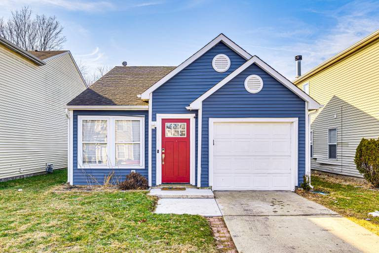 5 Mi to Eagle Creek Park Home w Fenced Yard