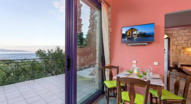 Villa with 2 rooms for 4 persons — photo 3
