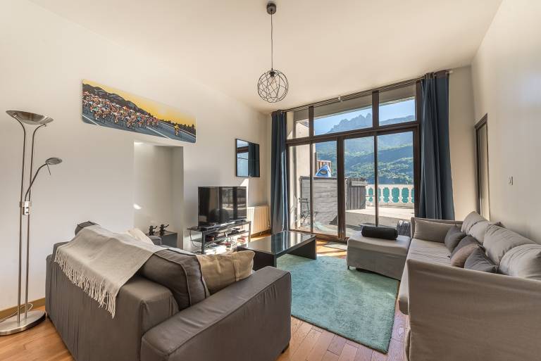 Family-friendly holiday apartment with patio | Lake view | Dogs allowed — photo 2