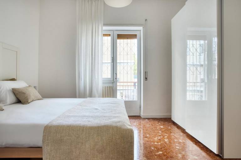 Rental apartment with 2 rooms for 6 persons — photo 4