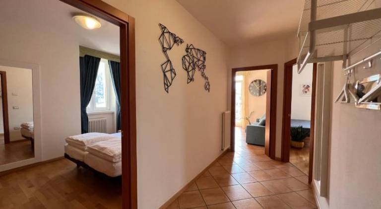 Rental apartment with 2 rooms for 4 persons — photo 2