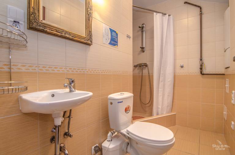 Duży rodzinny apartament z tarasem i pięknym widokiem blisko plaży — photo 5