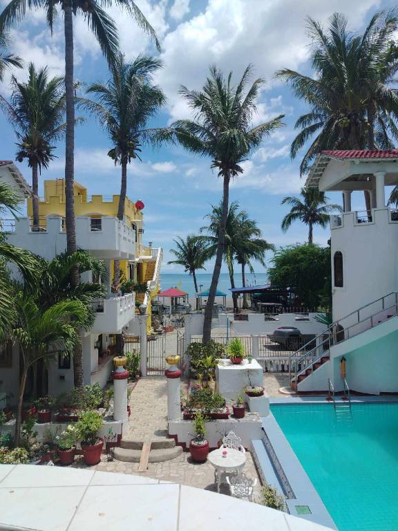 White & Yellow Castle Hotel and Resort in Calatagan
