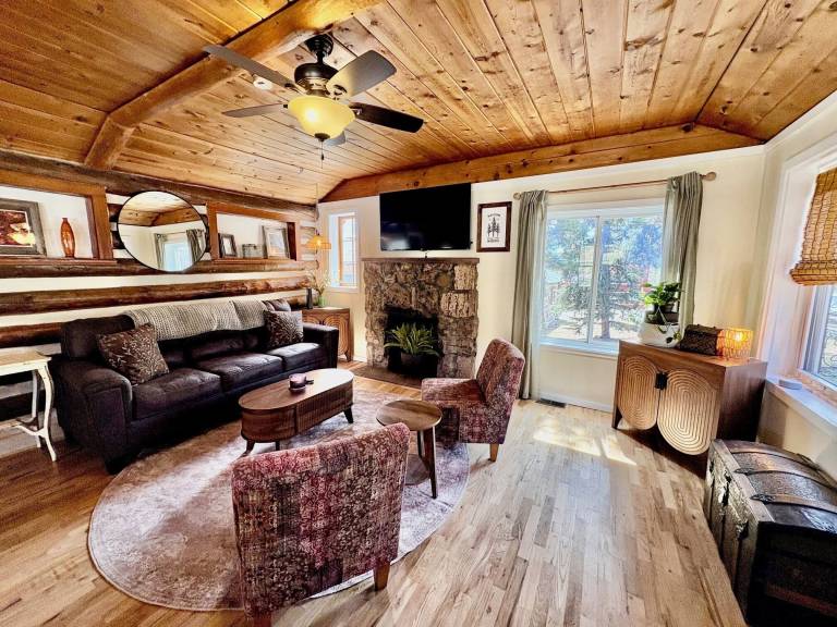 Cabin Woodland Park