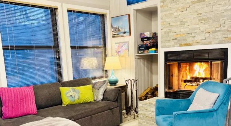 Wonderful vacation home with jacuzzi | Pets allowed in Shenandoah, MD